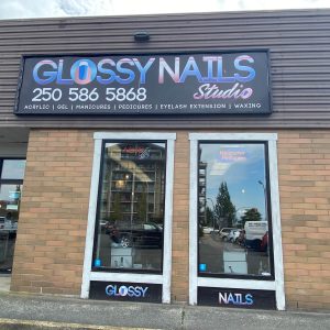 glossy nails