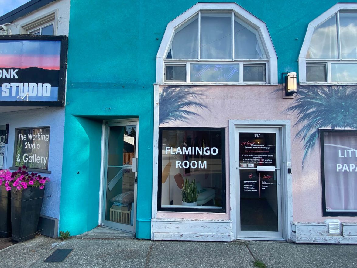 flamingo room